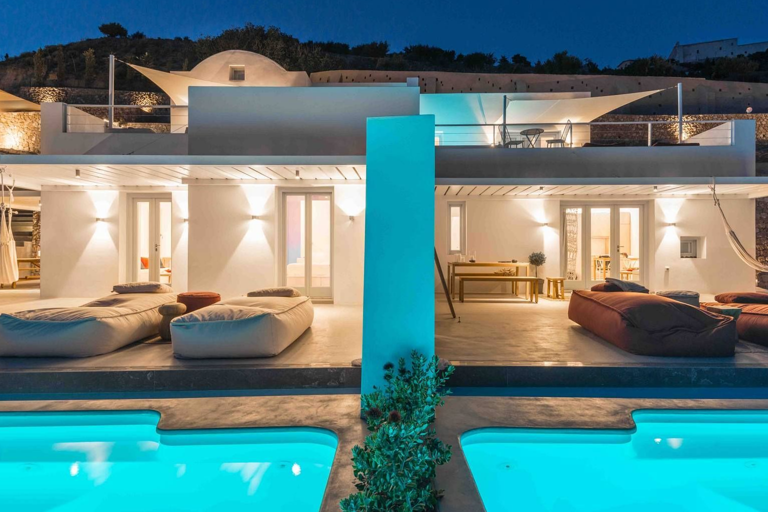 Villa WEST